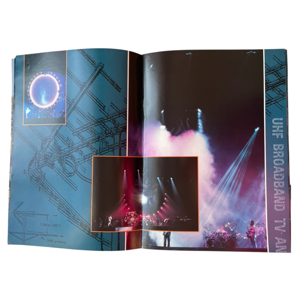 Pink Floyd 1987 tour program - Picture 3 of 15